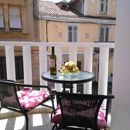 Viki Pula